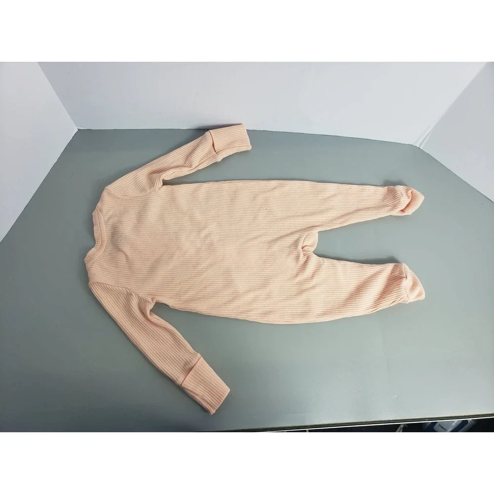 Baby‎ Gap Peach Ribbed Knit Two-Way Zip Footed Sleeper Romper 0-3 Months